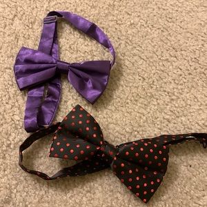 Set of two pre-tied bowties